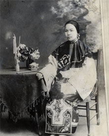 Picture bride Yook Gee (Precious Pearl), ca. 1898